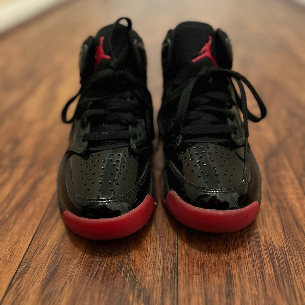 Boys Nike Air Jordan’s size 3.5Y